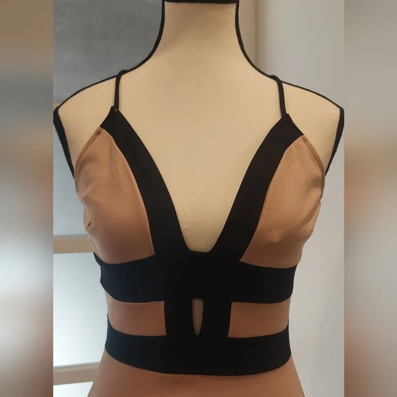 A'gaci Strapless Black and Cream Dress - Picture 2 of 5